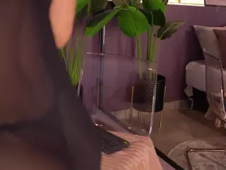 Elle Diane 👑's Live Sex Cam Show