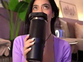 Elle Diane 👑's Live Sex Cam Show