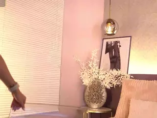 Elle Diane 👑's Live Sex Cam Show