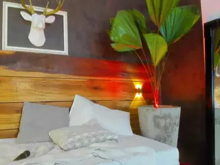Mike-Maite's Live Sex Cam Show