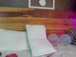 Mike-Maite's Live Sex Cam Show