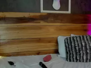 Mike-Maite's Live Sex Cam Show