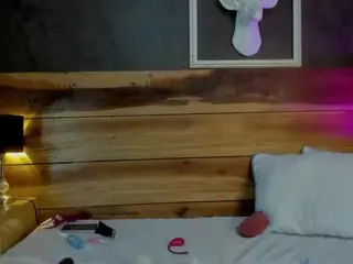 Mike-Maite's Live Sex Cam Show