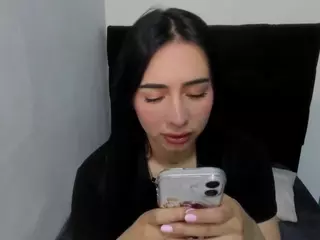 I S A B E L L A's Live Sex Cam Show