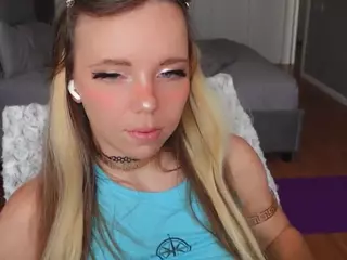 AyraLust's Live Sex Cam Show