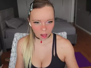 AyraLust's Live Sex Cam Show