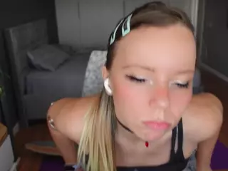 AyraLust's Live Sex Cam Show