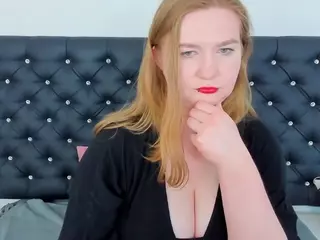 LaraCute's Live Sex Cam Show