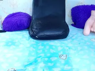 Yhendelyn Stone's Live Sex Cam Show