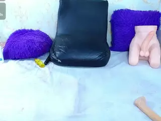 Yhendelyn Stone's Live Sex Cam Show