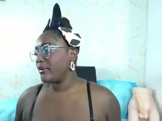 Yhendelyn Stone's Live Sex Cam Show
