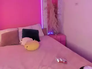 Emylie sexy body's Live Sex Cam Show
