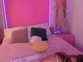 Emylie sexy body's Live Sex Cam Show