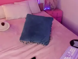 Emylie sexy body's Live Sex Cam Show