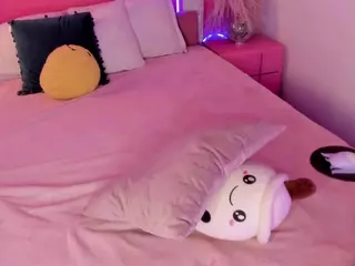 Emylie sexy body's Live Sex Cam Show