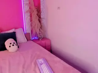 Emylie sexy body's Live Sex Cam Show