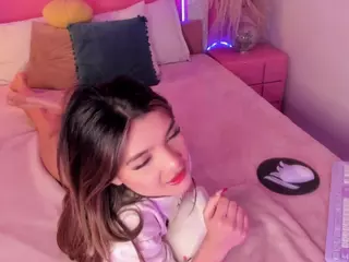 Emylie sexy body's Live Sex Cam Show
