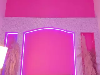 Emylie sexy body's Live Sex Cam Show