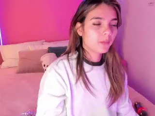 Emylie sexy body's Live Sex Cam Show