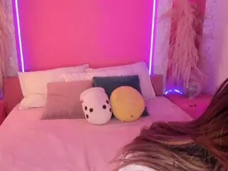 Emylie sexy body's Live Sex Cam Show