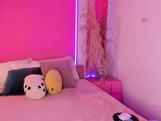 Emylie sexy body's Live Sex Cam Show