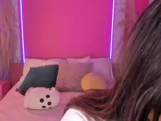 Emylie sexy body's Live Sex Cam Show
