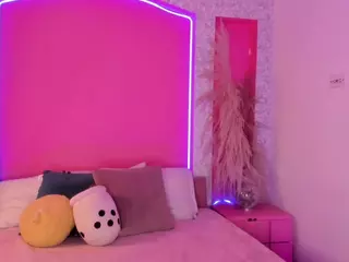 Emylie sexy body's Live Sex Cam Show