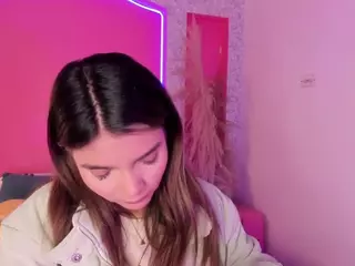Emylie sexy body's Live Sex Cam Show