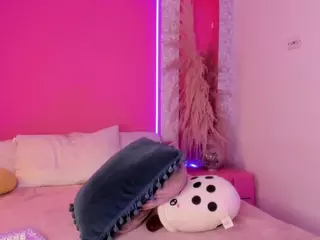 Emylie sexy body's Live Sex Cam Show
