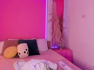 Emylie sexy body's Live Sex Cam Show