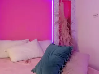Emylie sexy body's Live Sex Cam Show