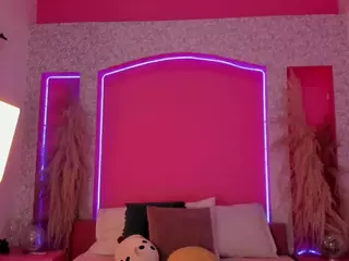 Emylie sexy body's Live Sex Cam Show