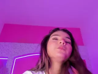 Emylie sexy body's Live Sex Cam Show