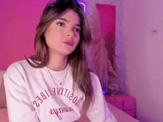 Emylie sexy body's Live Sex Cam Show