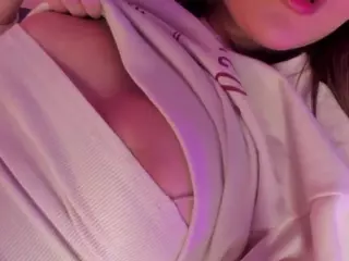 Emylie sexy body's Live Sex Cam Show