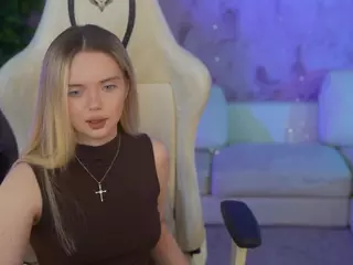 kira054's Live Sex Cam Show