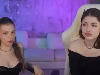 kira054's Live Sex Cam Show