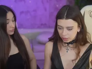 kira054's Live Sex Cam Show