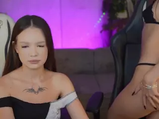 kira054's Live Sex Cam Show