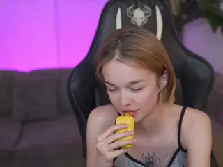 kira054's Live Sex Cam Show