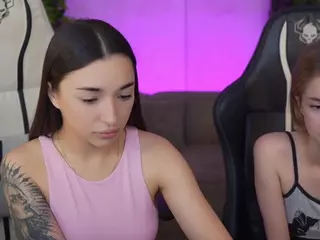 kira054's Live Sex Cam Show