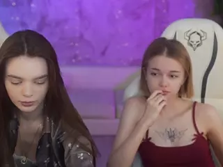 kira054's Live Sex Cam Show
