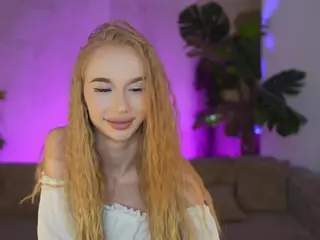 kira054's Live Sex Cam Show