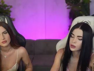 kira054's Live Sex Cam Show