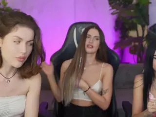 kira054's Live Sex Cam Show