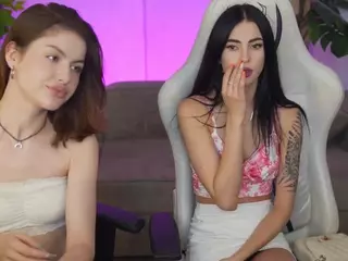 kira054's Live Sex Cam Show