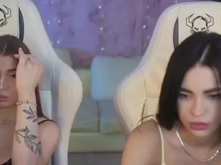 kira054's Live Sex Cam Show