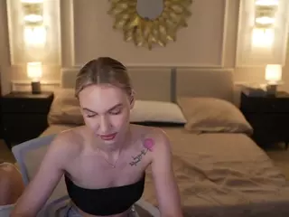 kira054's Live Sex Cam Show