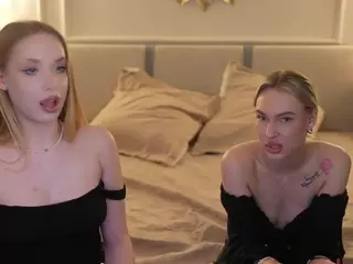 kira054's Live Sex Cam Show