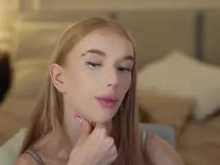 kira054's Live Sex Cam Show